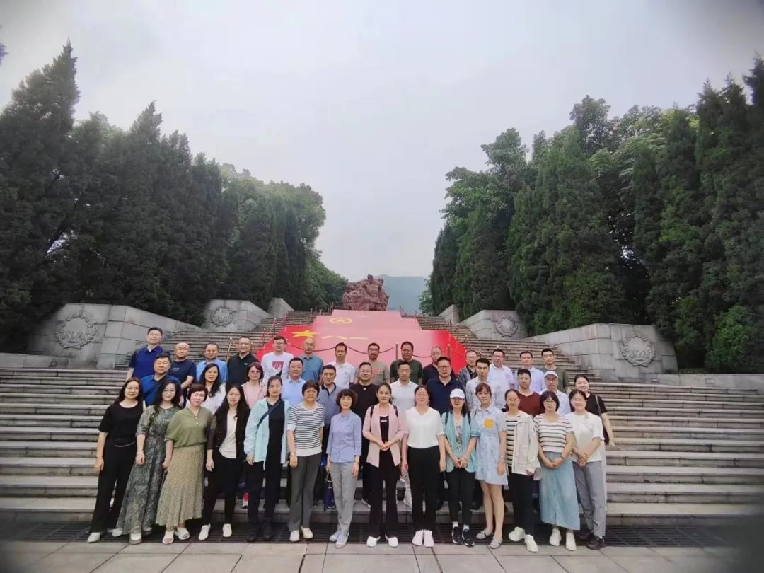 1685957180106301.jpg 6402.jpg